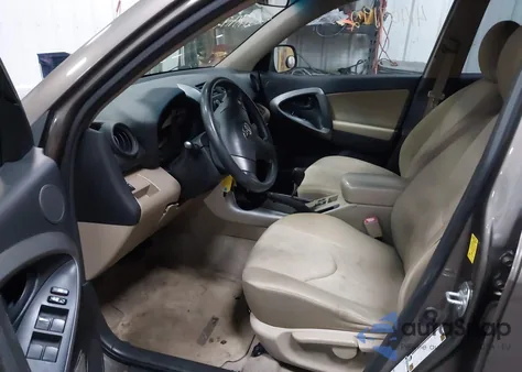 2010 Toyota Rav4 z USA, uszkodzony, nr VIN JTMBF4DV3AD036845